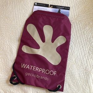 Geckobrands waterproof backpack